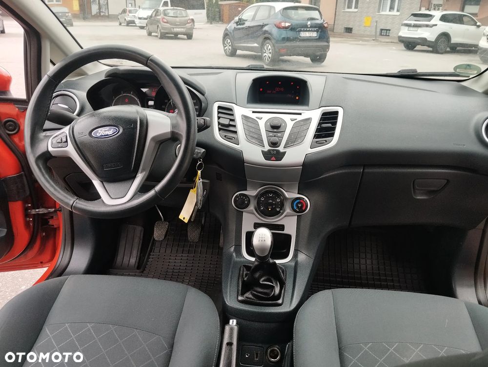 Ford Fiesta 1.25 SYNC Edition - 18