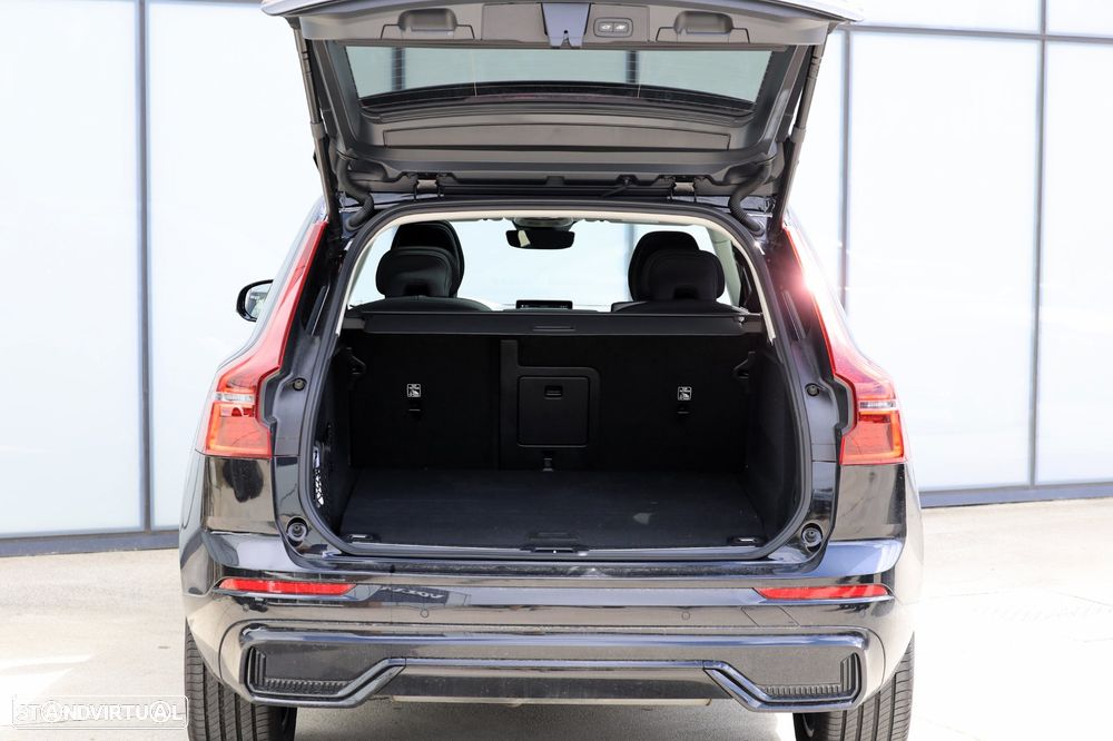 Volvo XC 60 2.0 T6 PHEV Plus Dark AWD - 6