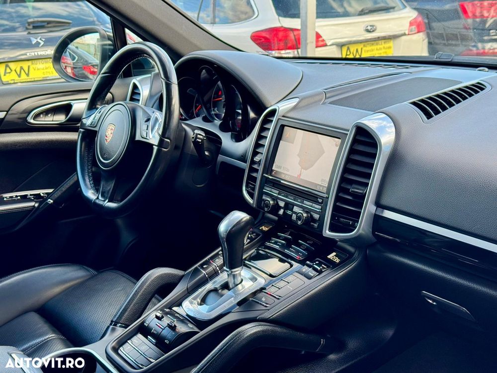Porsche Cayenne Diesel Tiptronic S - 27
