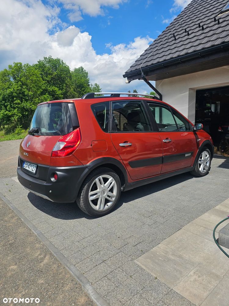 Renault Scenic 1.9 dCi FAP Conquest - 6