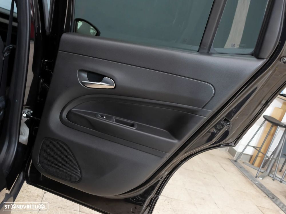 Jeep Avenger 1.2 GSE T3 Altitude - 10