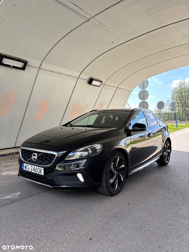 Volvo V40 T5 Momentum - 1