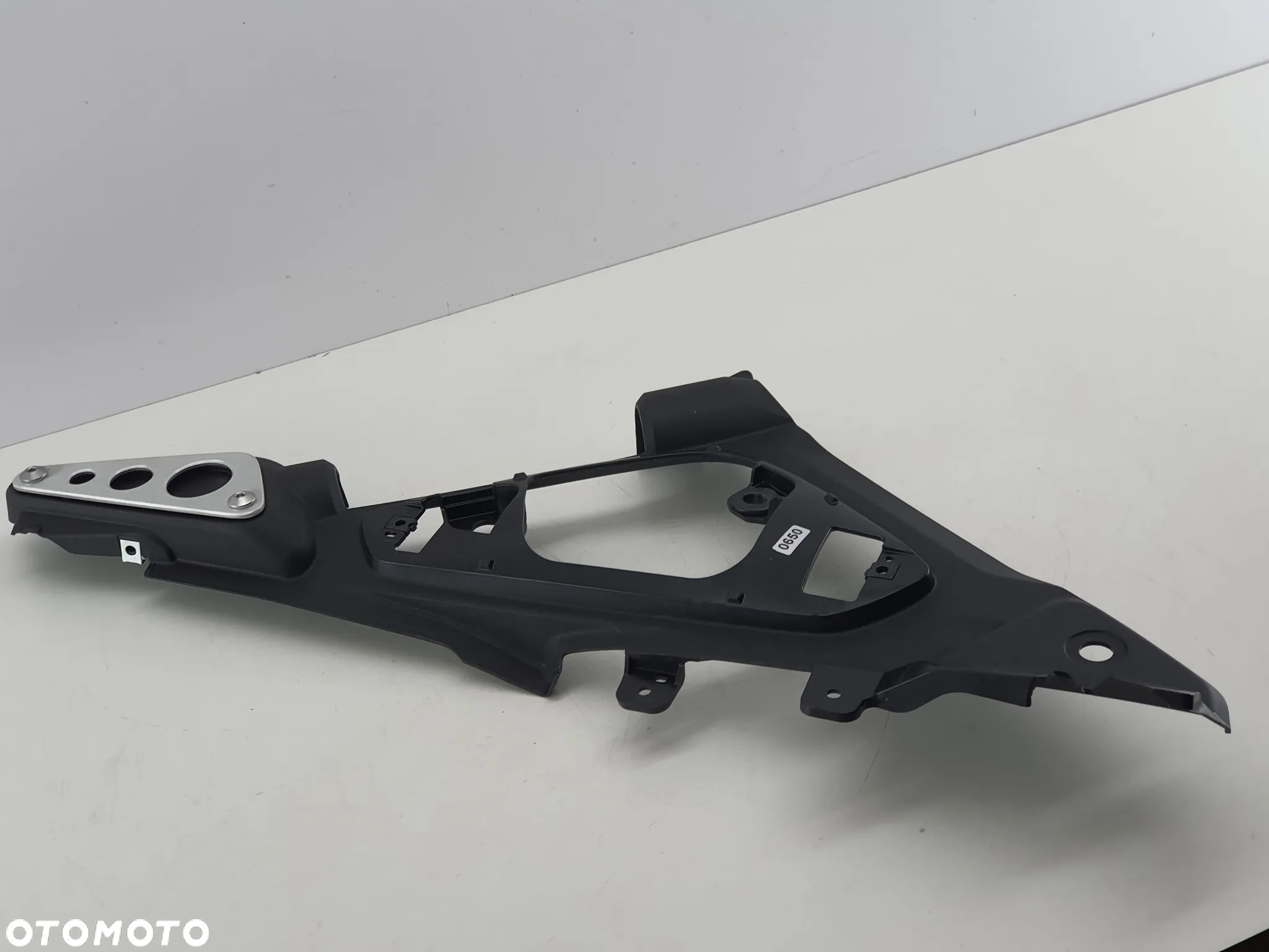 BOCZEK OSLONA WYPELNIENIE YAMAHA XSR 125 YZF MT - 16