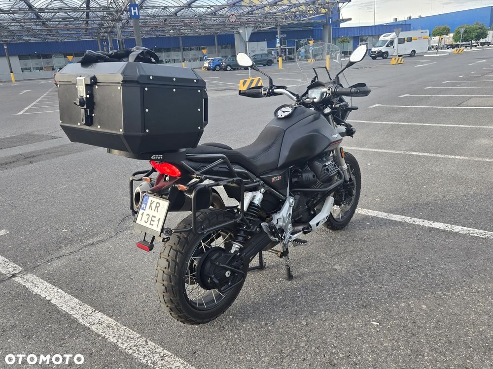 Moto Guzzi V85 - 4