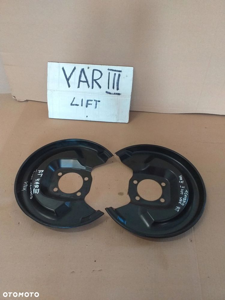 Yaris III 1,5 hybryda osłona tarcza kotwiczna tył - 1