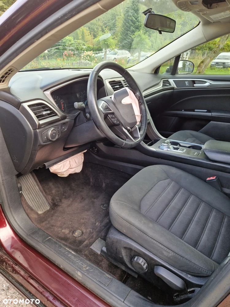 Ford Fusion - 17