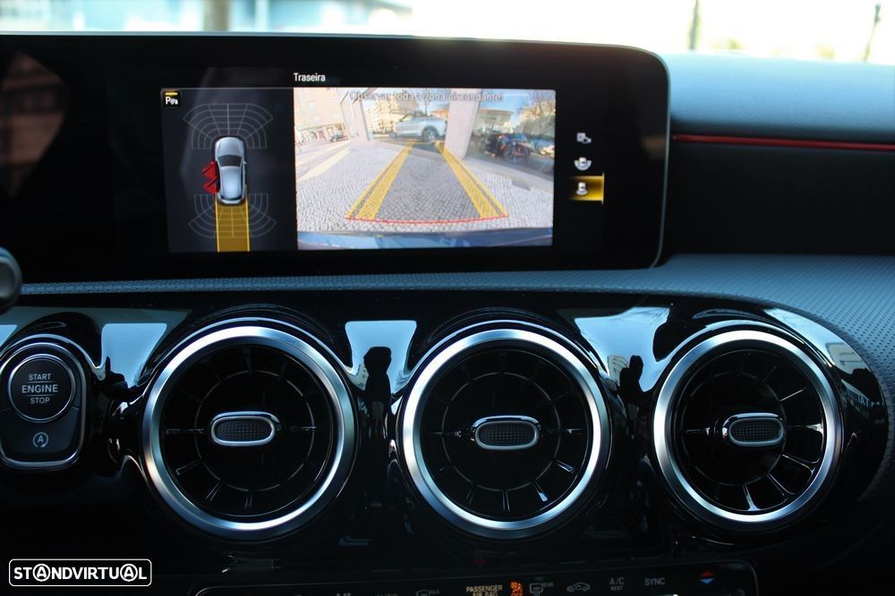 Mercedes-Benz A 200 d 8G-DCT AMG Line - 23