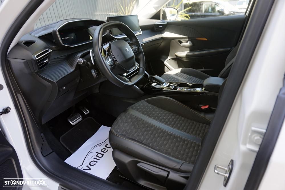 Peugeot 208 PureTech 100 EAT8 Allure - 8