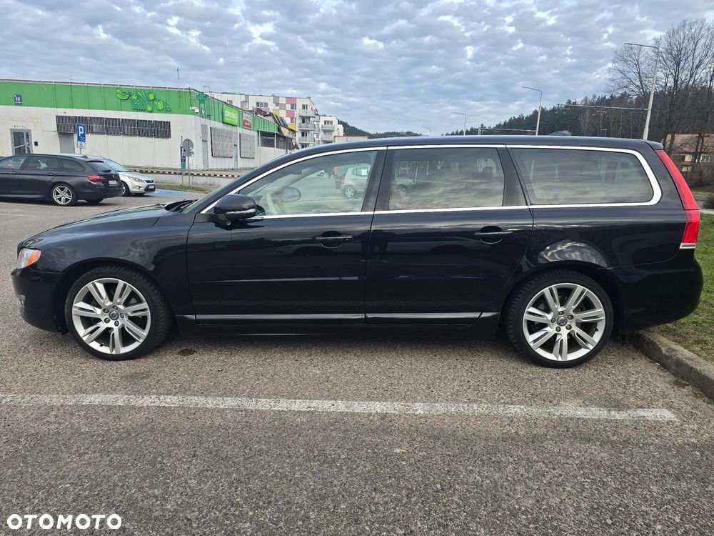 Volvo V70 D2 Summum - 24