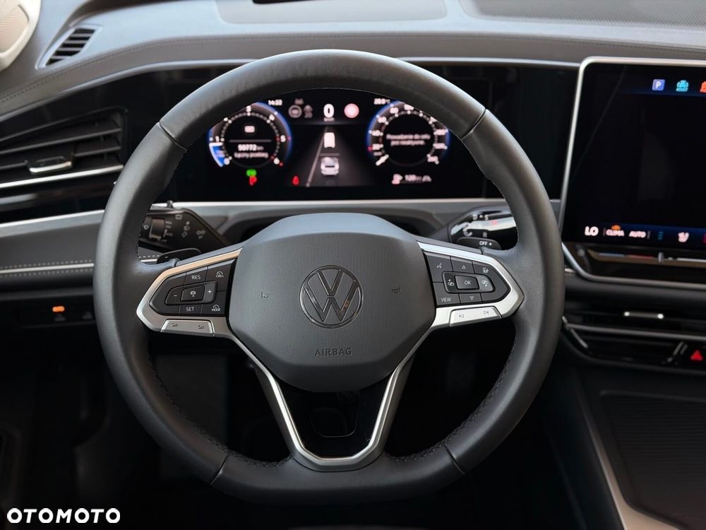 Volkswagen Passat - 20
