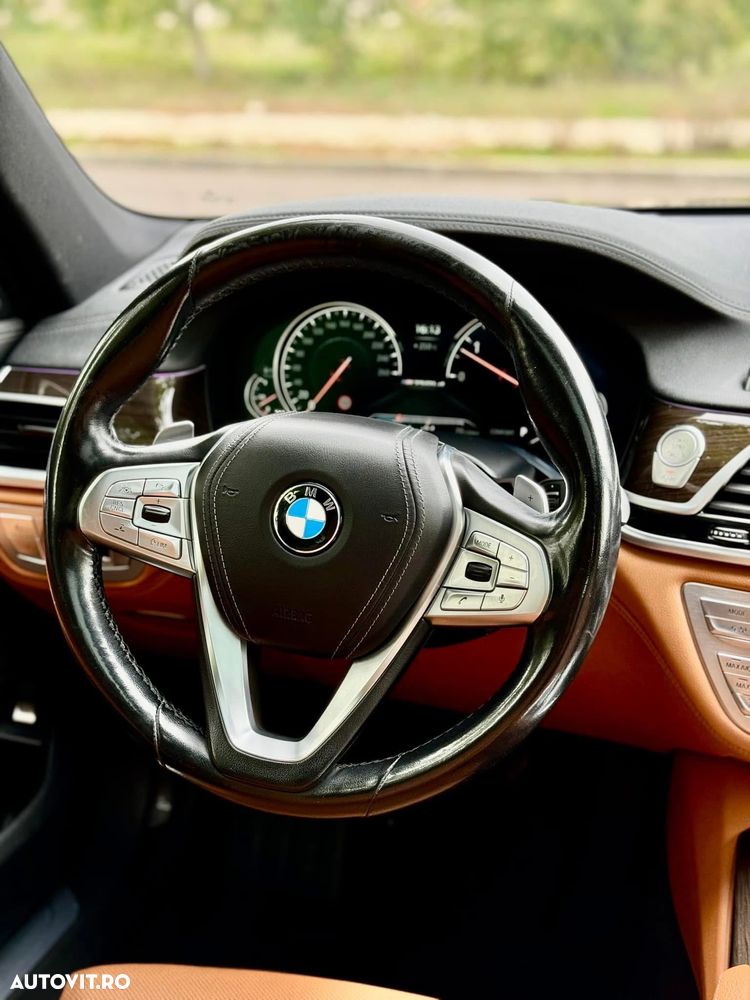 BMW Seria 7 730d xDrive - 34