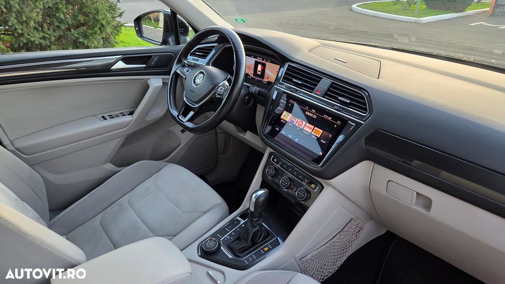 Volkswagen Tiguan Allspace 2.0 TDI 4Mot DSG R-Line - 21