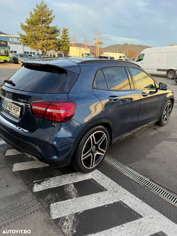 Mercedes-Benz GLA 250 4MATIC Aut. - 12