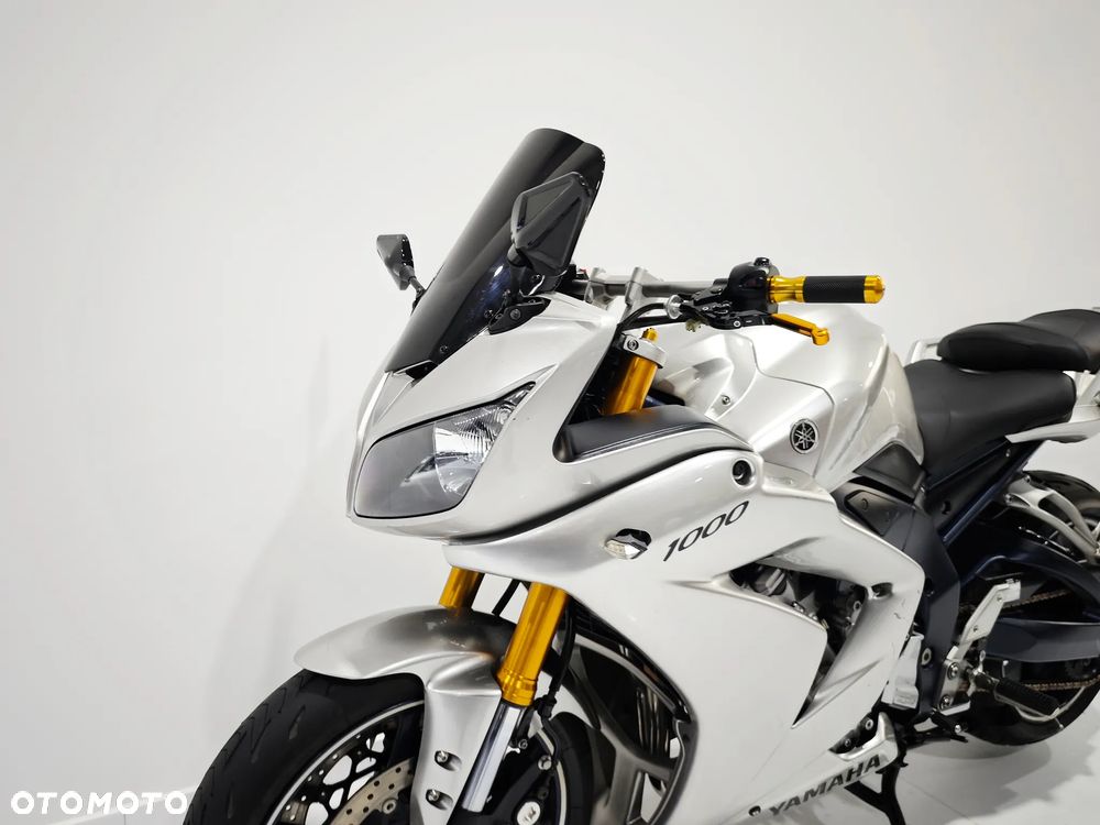 Yamaha FZ - 18