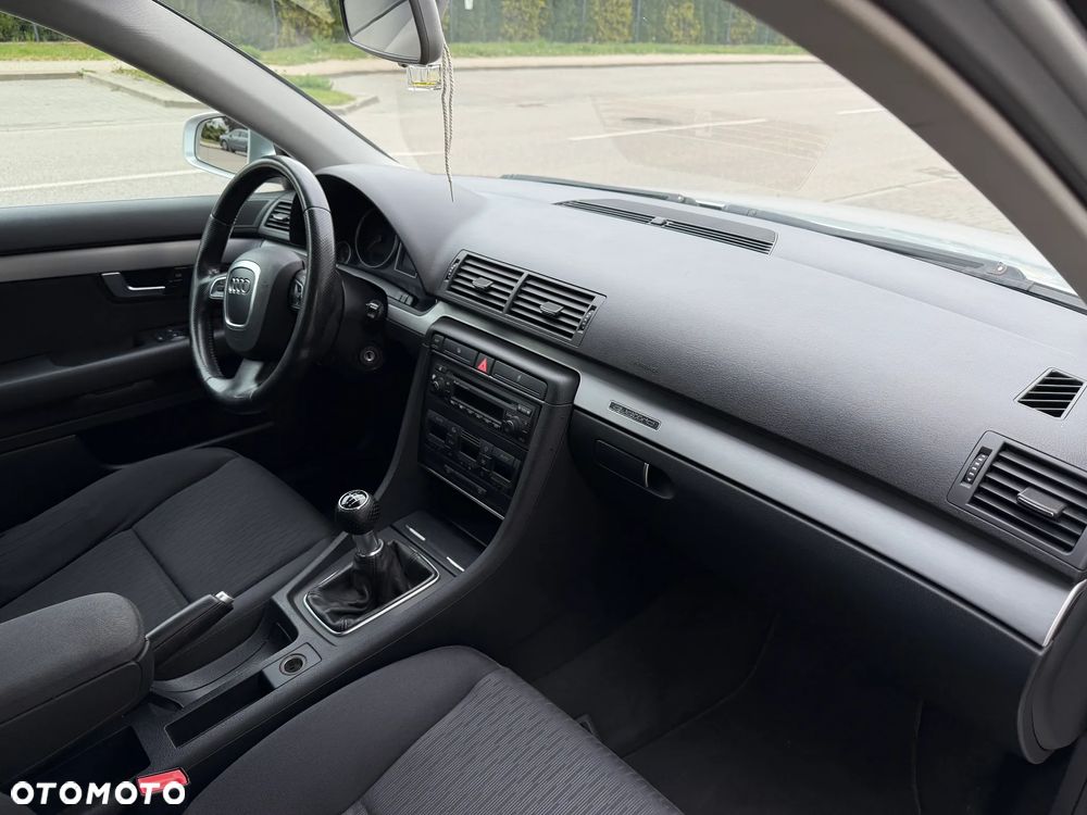 Audi A4 Avant 2.0 TDI - 12