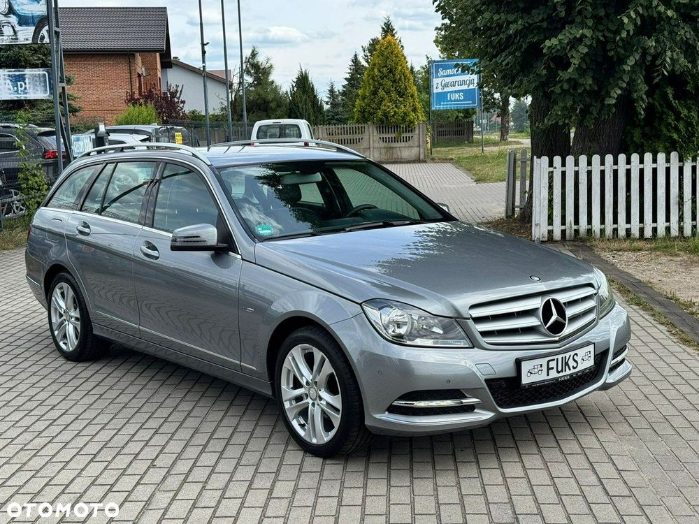 Mercedes-Benz Klasa C 180 CGI BlueEff Avantgarde - 8