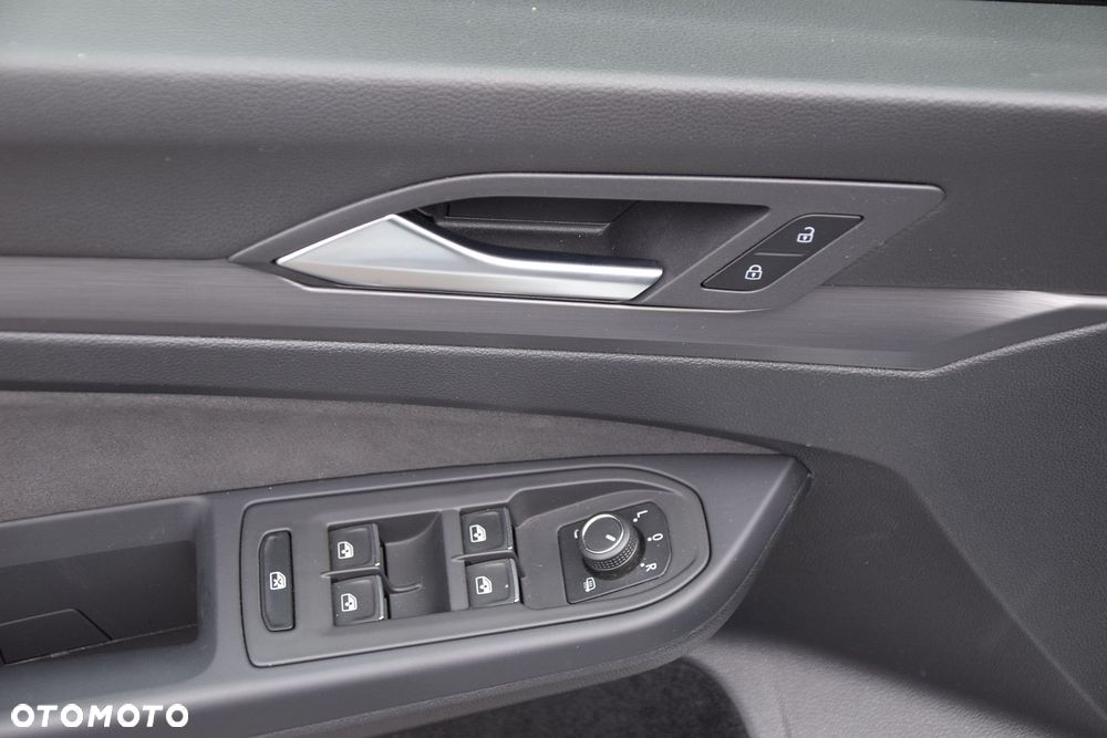 Volkswagen Golf 1.5 eTSI EVO Style DSG - 33