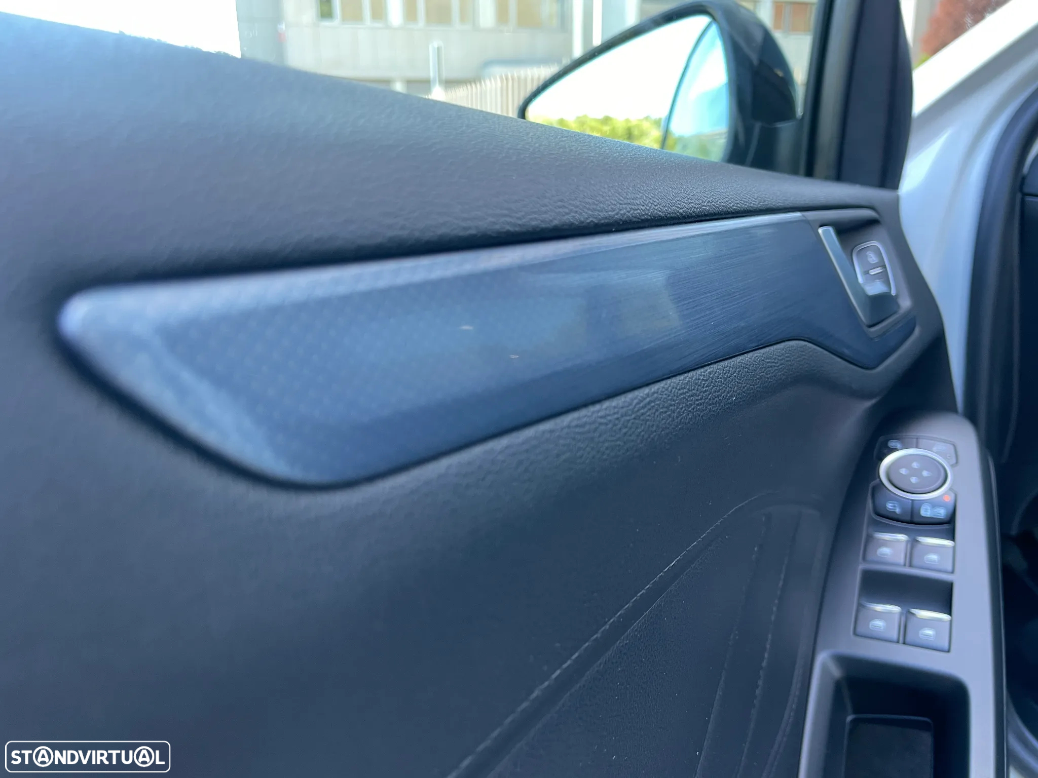 Ford Focus 1.0 EcoBoost Active - 19