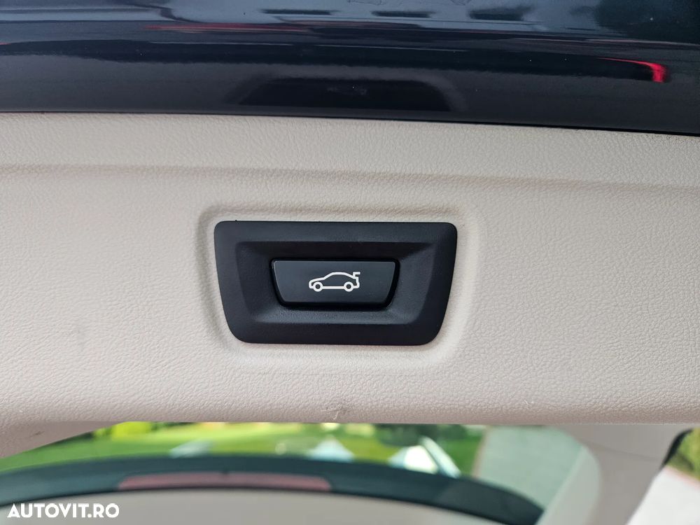 BMW Seria 3 320d Touring xDrive Aut. Edition Luxury Line Purity - 10