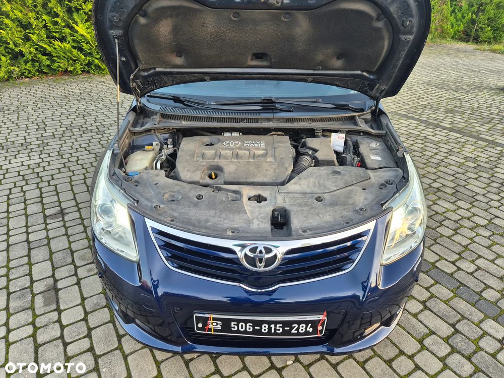 Toyota Avensis 2.0 Prestige NAVI - 19