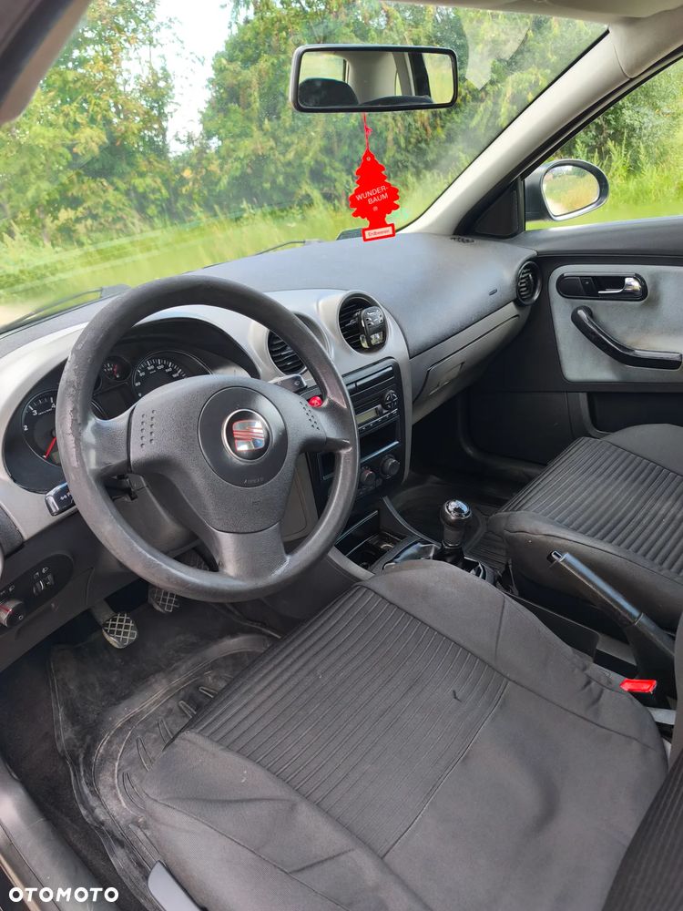 Seat Ibiza 1.4 16V Comfort Edition - 11