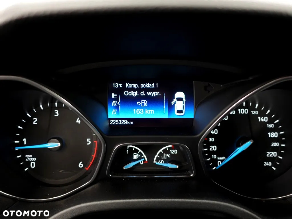 Ford Focus 2.0 TDCi Titanium ASS - 17