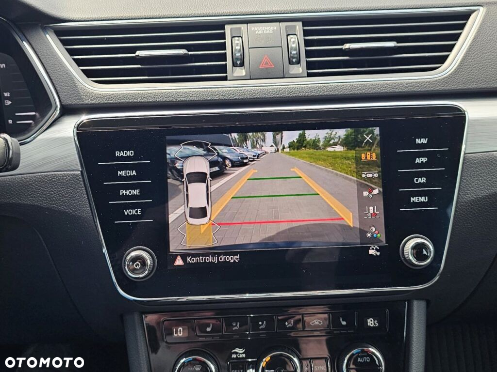 Skoda Superb 1.5 TSI Ambition DSG - 26
