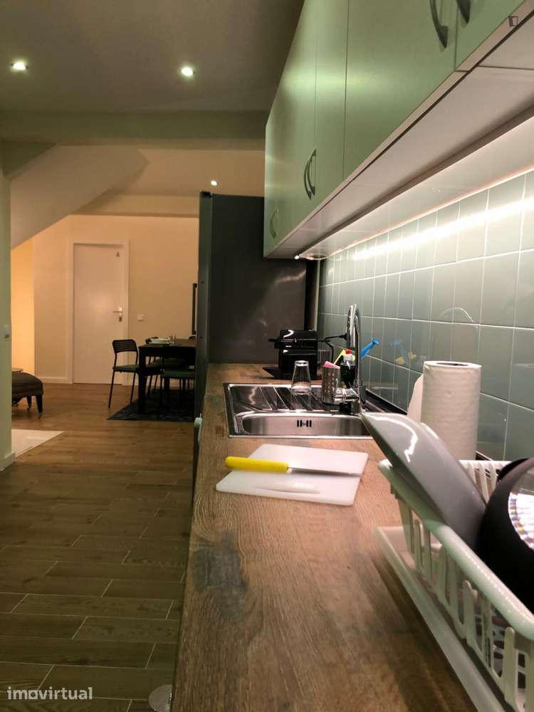 Quarto - localizado em Paranhos Porto - Grande imagem: 4/25