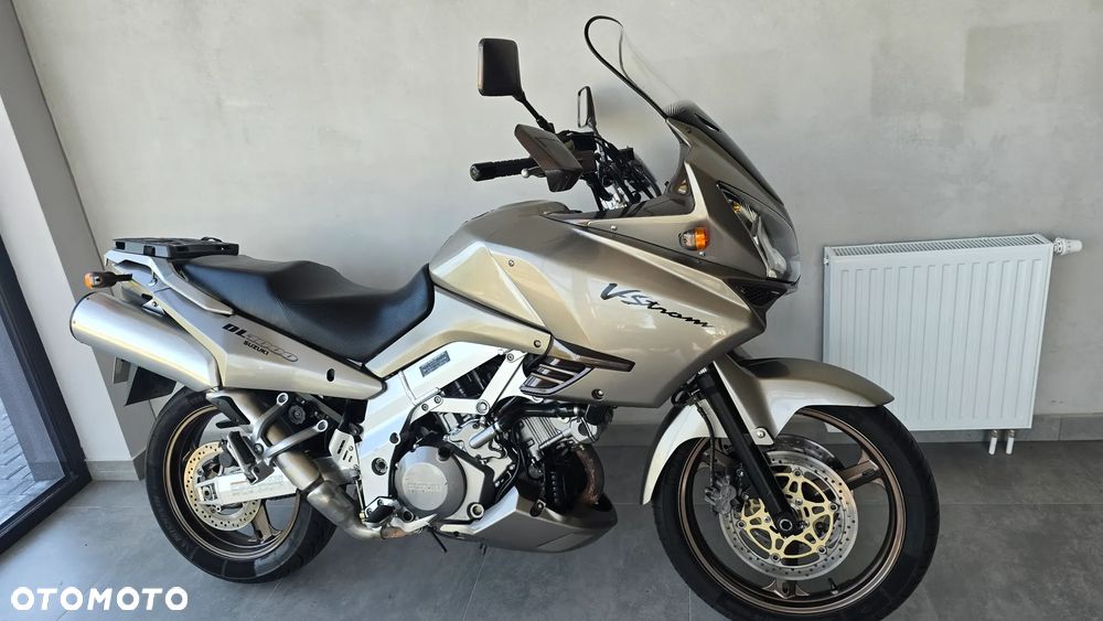 Suzuki V-STROM - 25