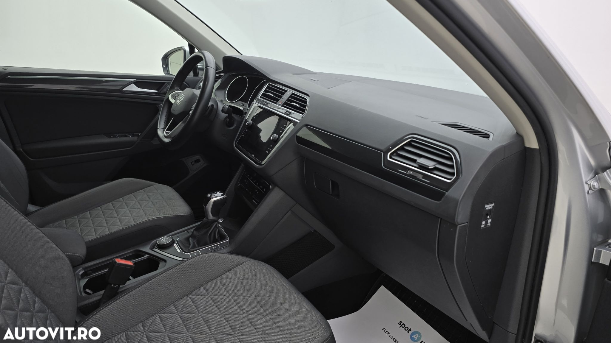 Volkswagen Tiguan - 20