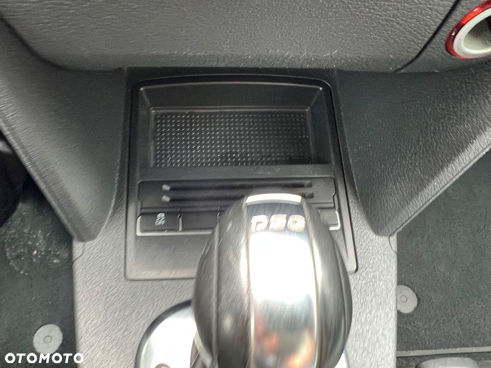 Volkswagen Touran 2.0 TDI DPF Comfortline DSG - 35
