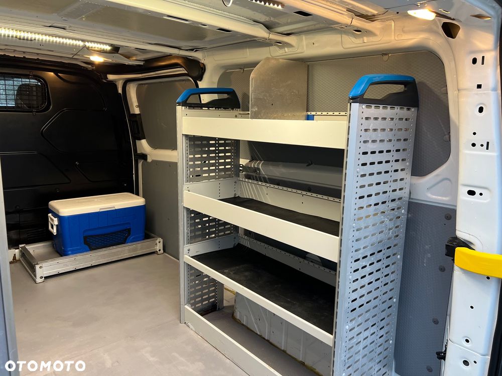 Ford Transit Custom - 32