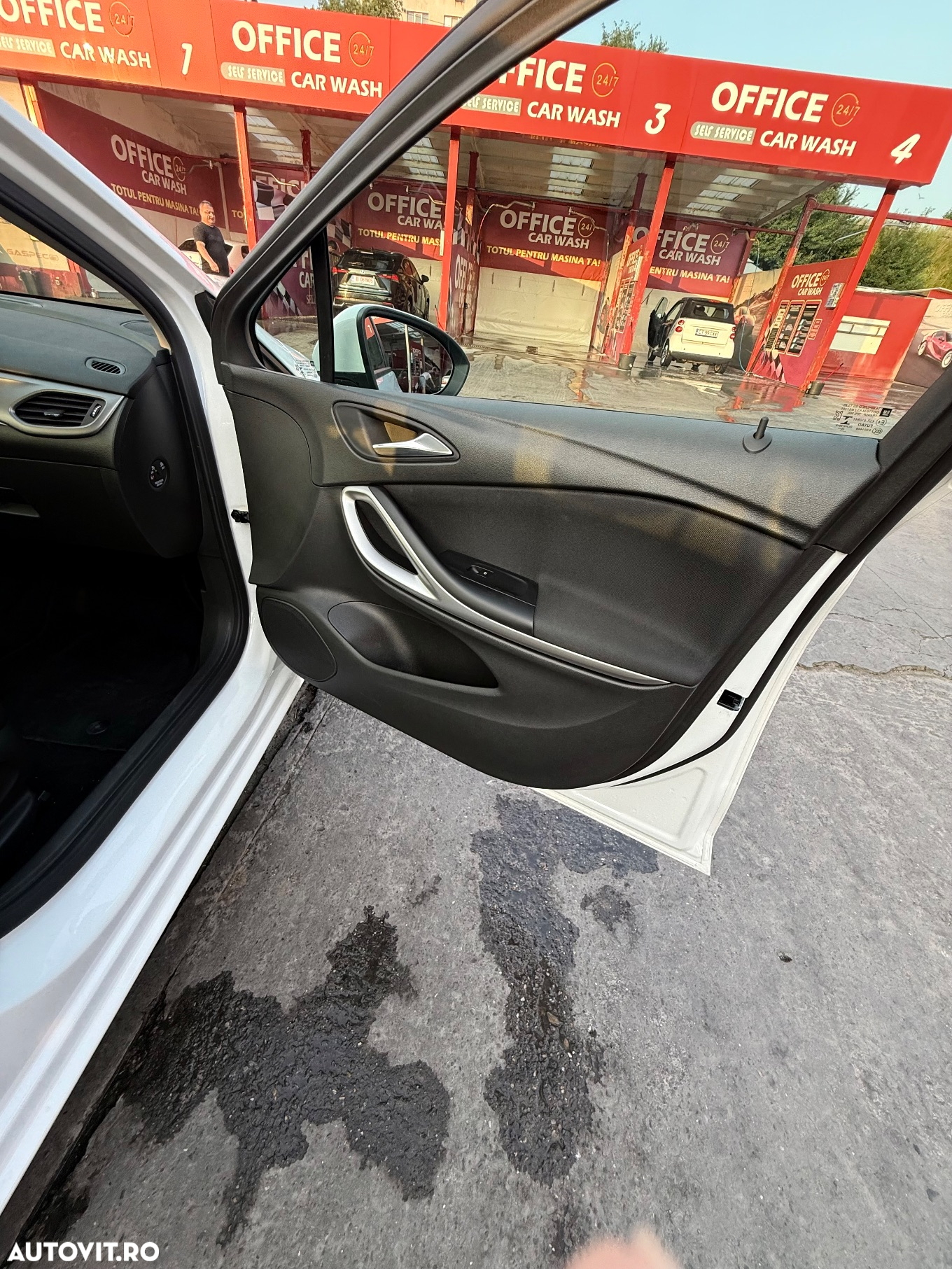 Opel Astra 1.5 D Start/Stop Business Edition - 24