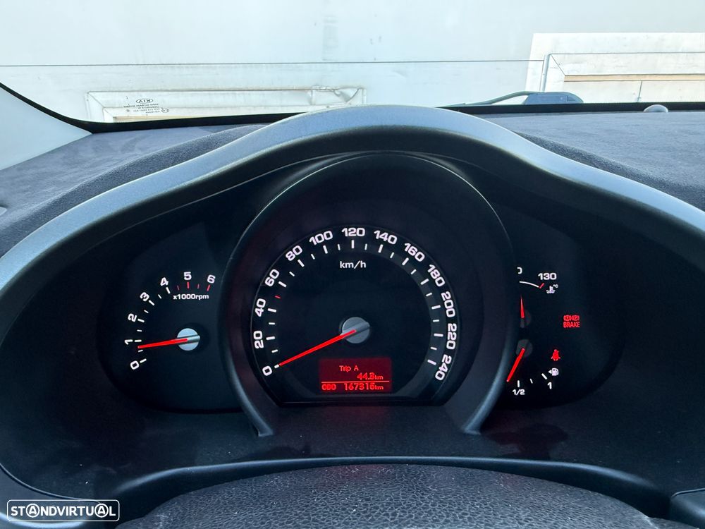 Kia Sportage 1.7 CRDi ISG LX - 20