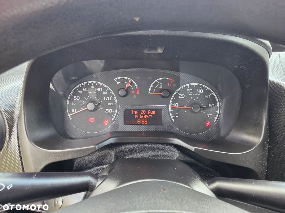 Fiat Qubo - 14