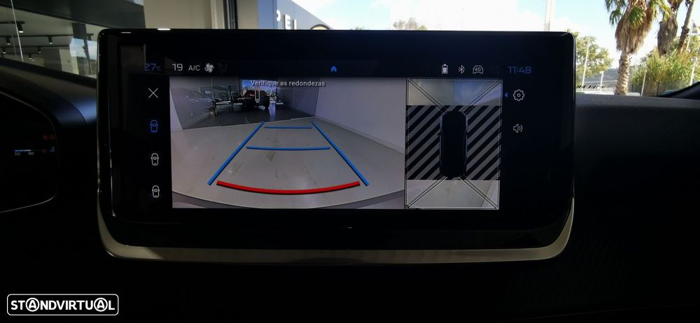 Peugeot 2008 1.2 Allure - 12