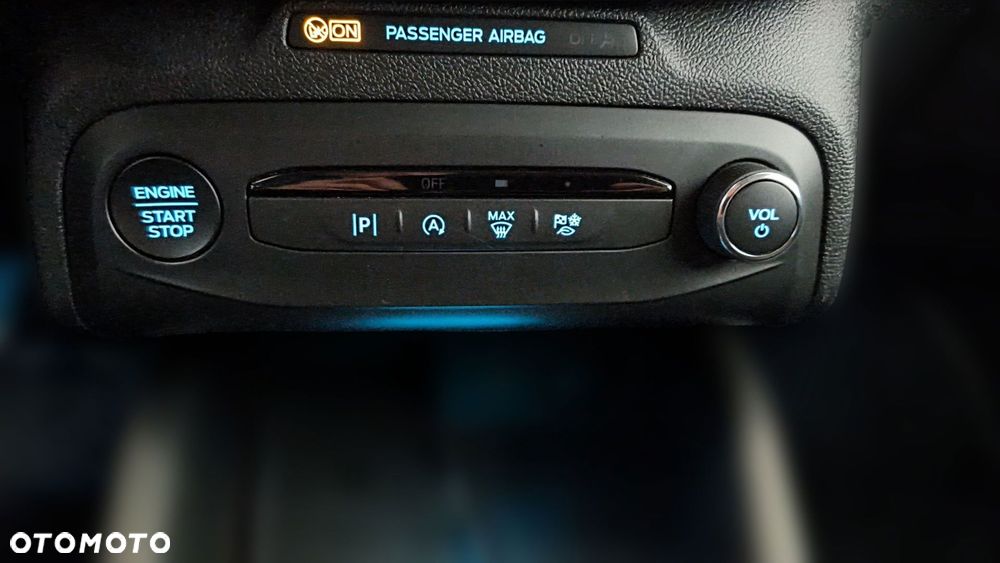 Ford Focus 1.0 EcoBoost mHEV Titanium X - 31