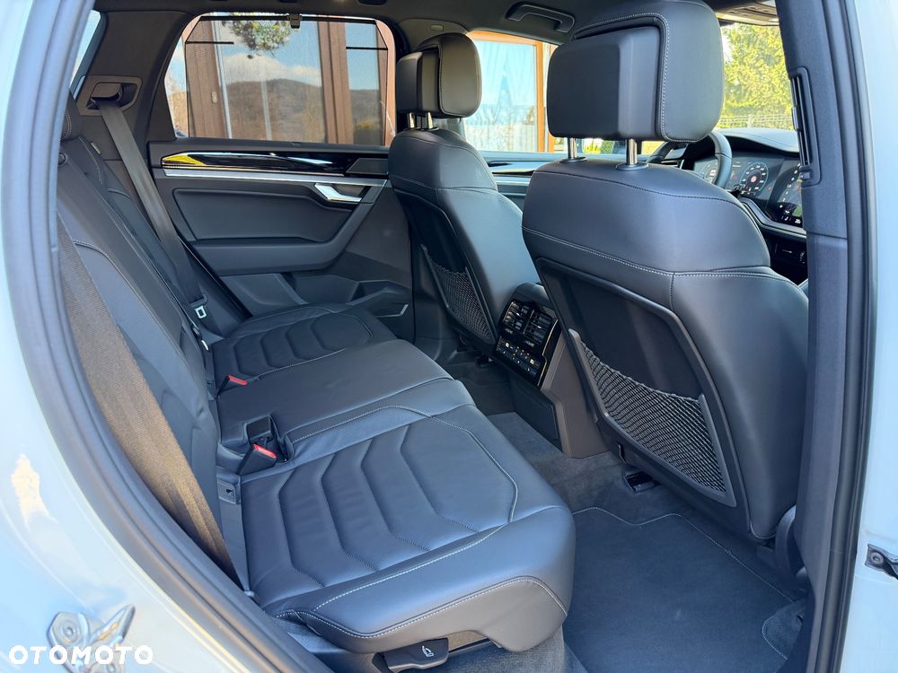 Volkswagen Touareg 3.0 V6 TDI 4Motion R-Line - 22