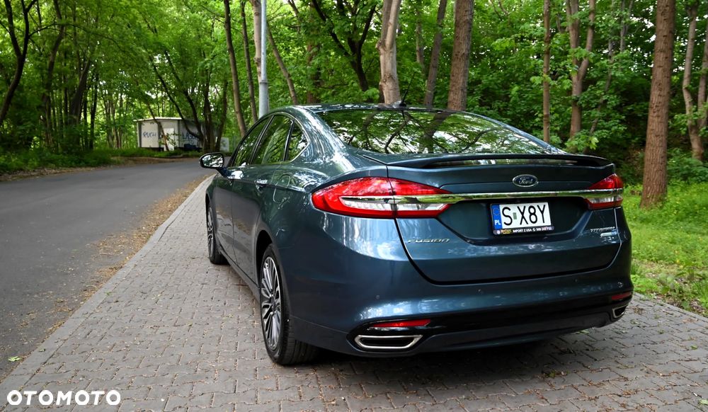 Ford Fusion 2.0 EcoBoost Titanium - 20