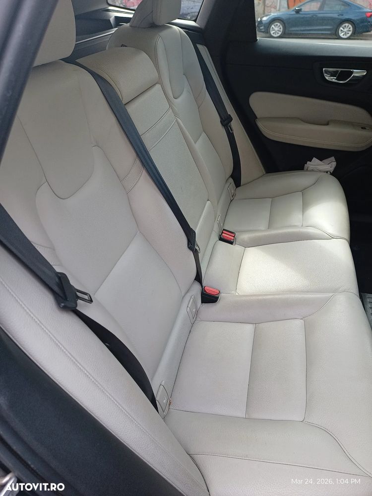 Volvo XC 60 T5 AWD Inscription - 11