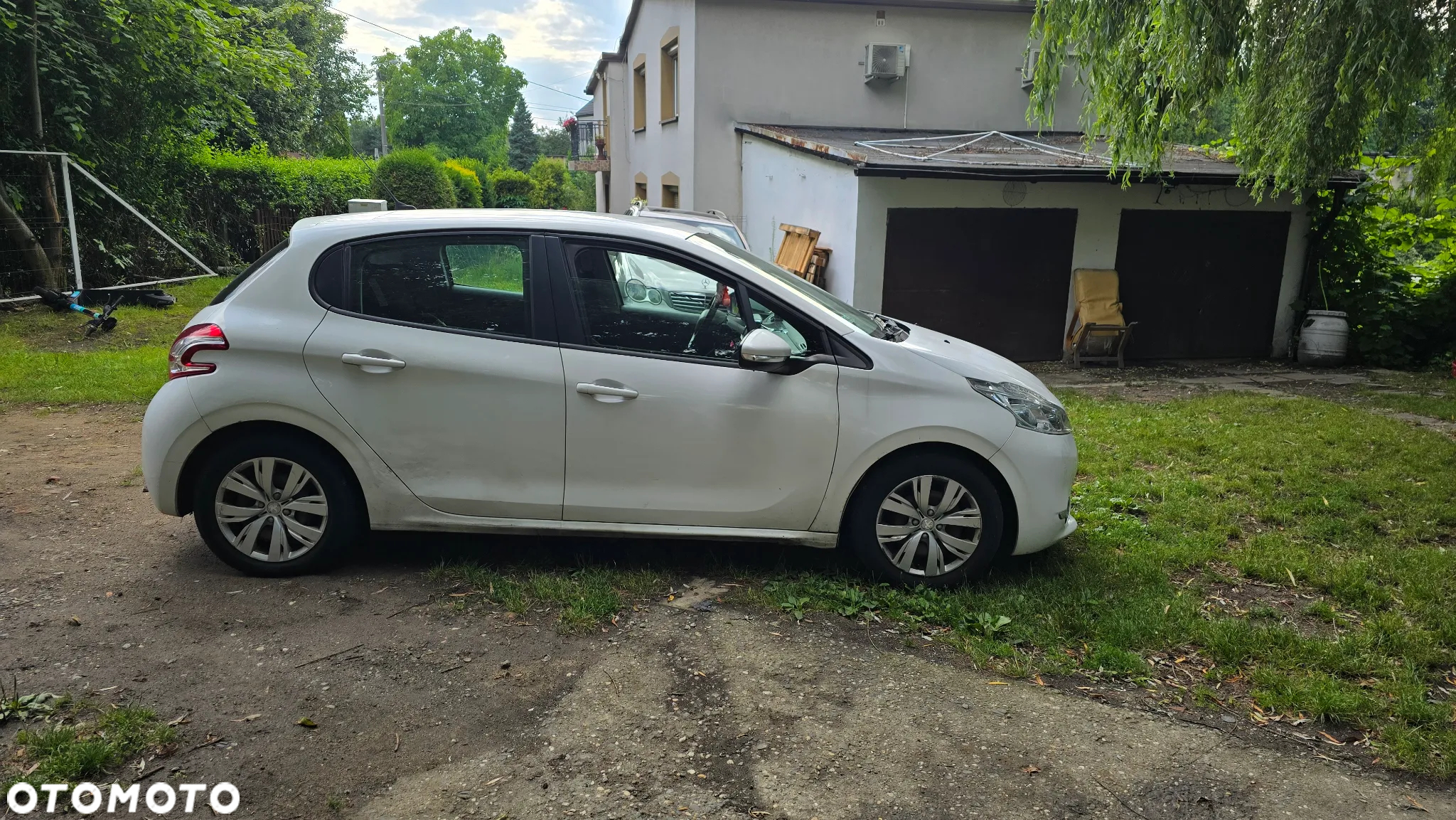 Peugeot 208 - 3