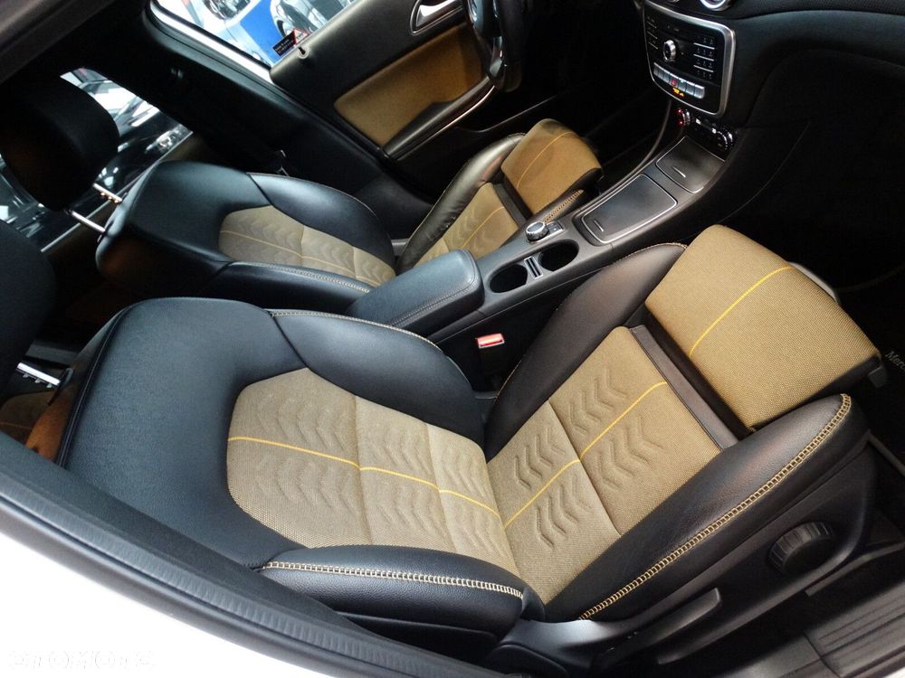 Mercedes-Benz GLA - 31