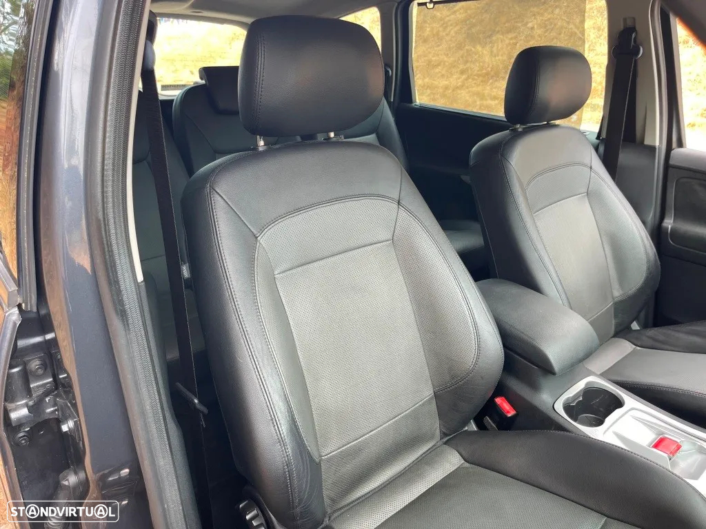 Ford S-Max 1.8 TDCi Titanium 7L - 37