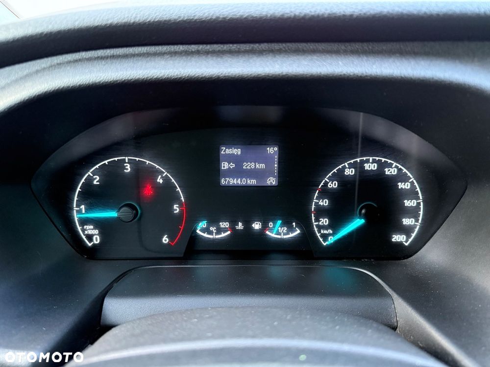 Ford Transit Custom - 32