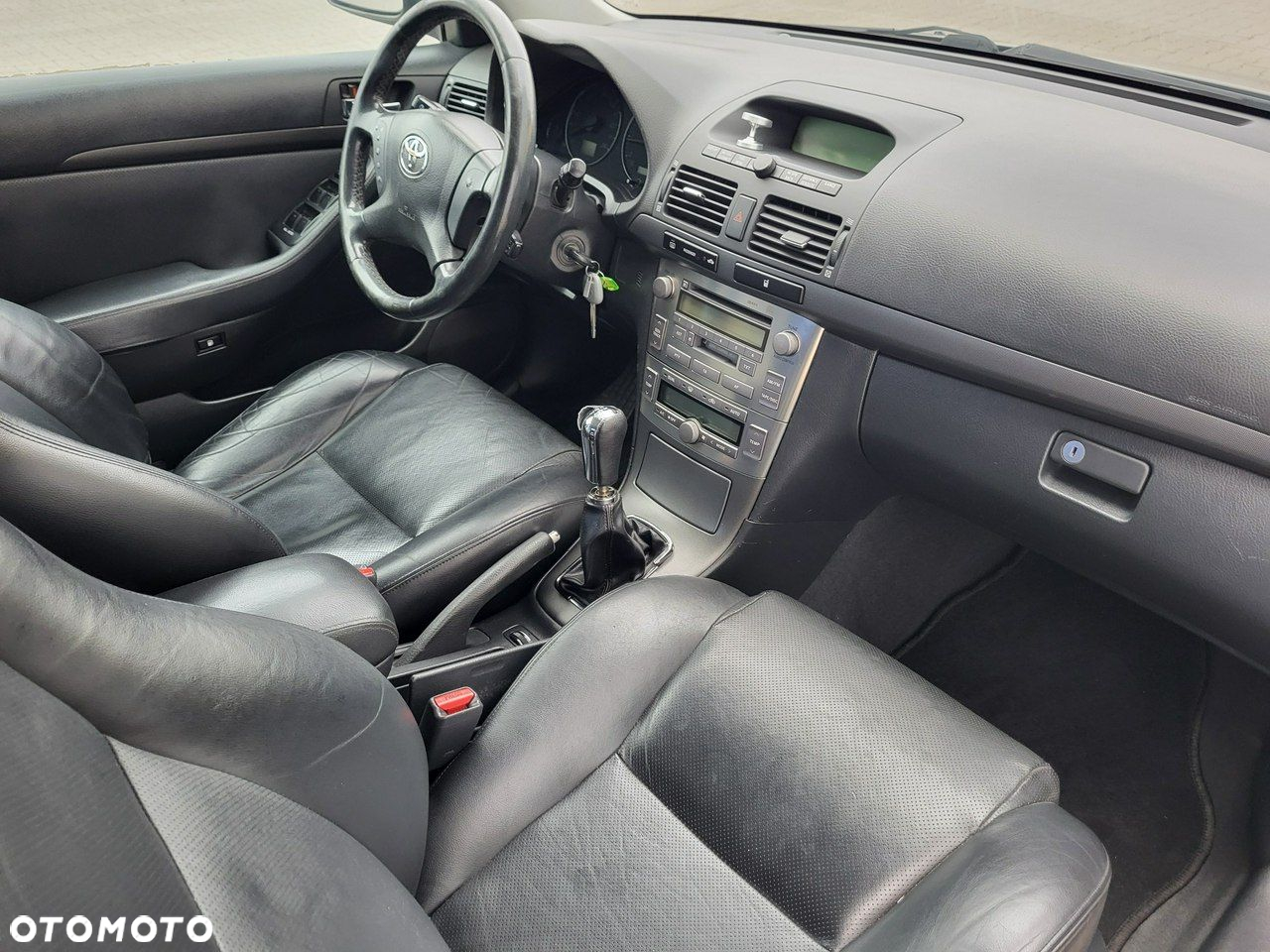 Toyota Avensis - 20