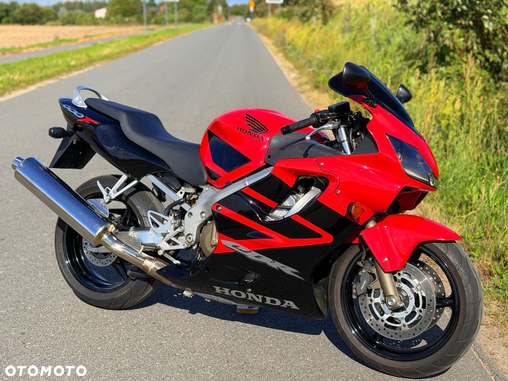Honda CBR - 26