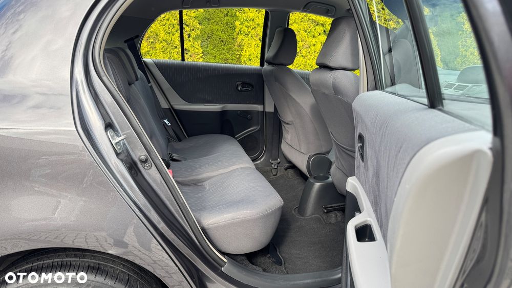 Toyota Yaris 1.33 Luna - 26