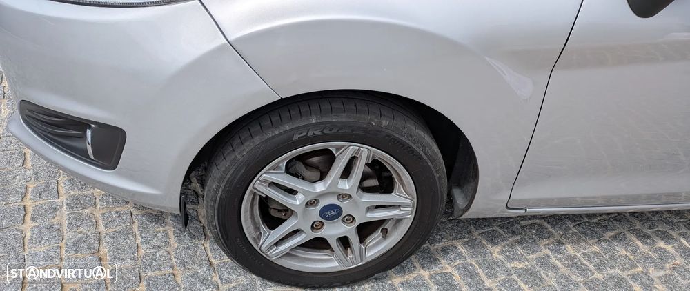 Ford Fiesta 1.0 T EcoBoost Titanium - 9