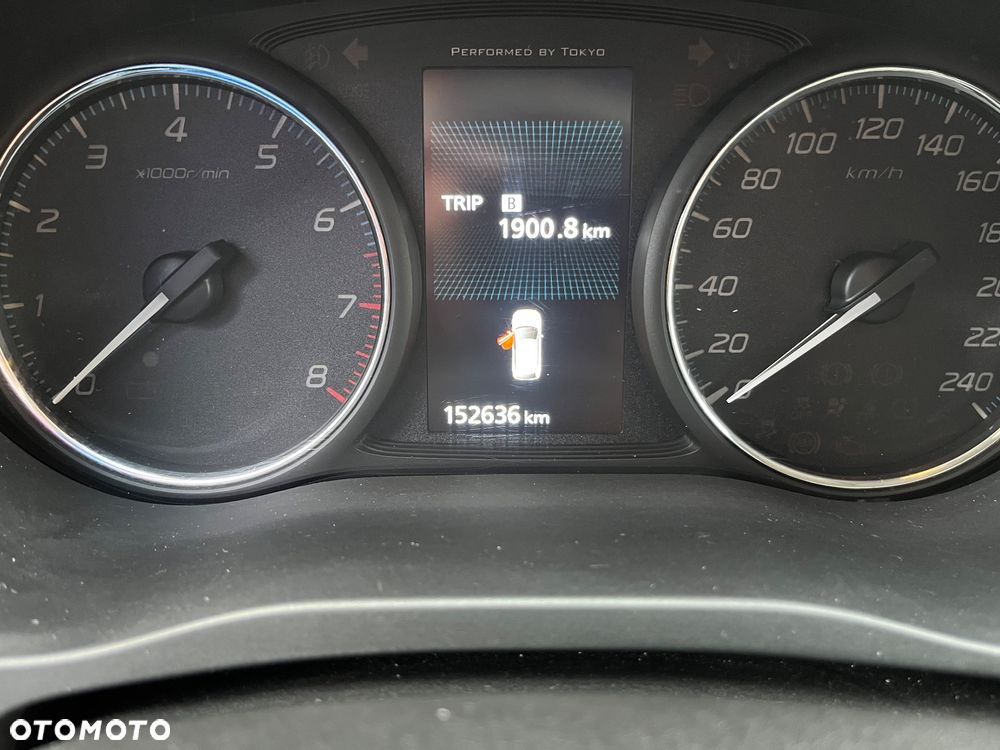 Mitsubishi Outlander - 11