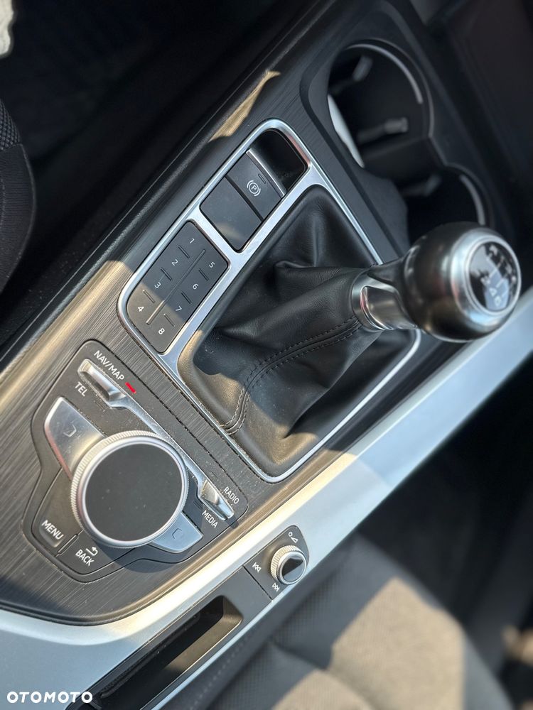 Audi A4 Limousine 2.0 TDI - 28